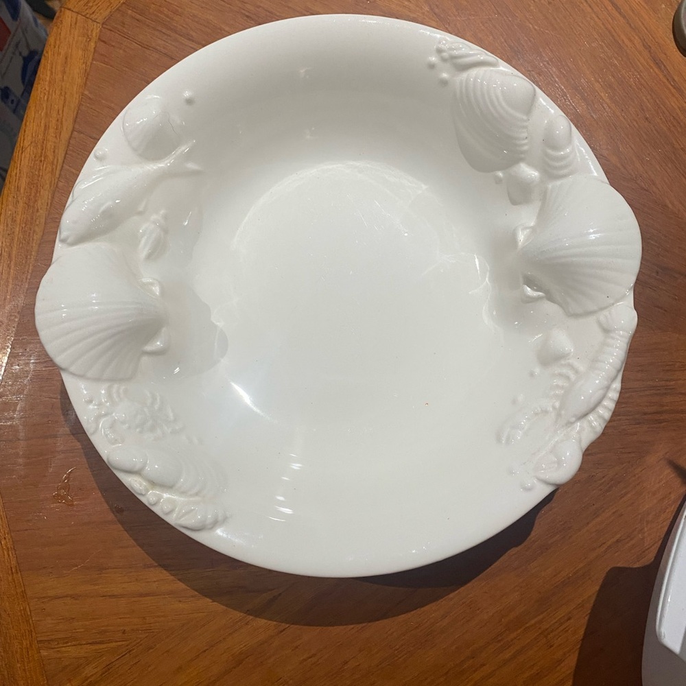 vintage white seafood serving  Bowl